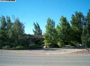 1665 Howard Rd, Patterson, CA 95363