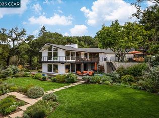 42 Crestview Dr, Orinda, CA 94563