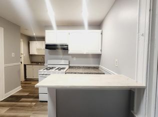 60 Wilkinson Ave #2R, Jersey City, NJ 07305