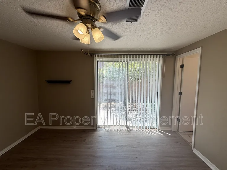 6532 Keeling St NW — Photo 16
