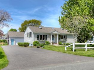 20 Renfrew Ave, Middletown, RI 02842
