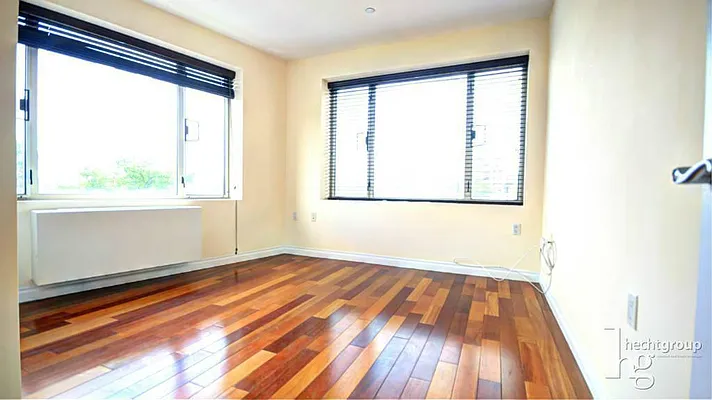 Rented by Hecht Group | media 19