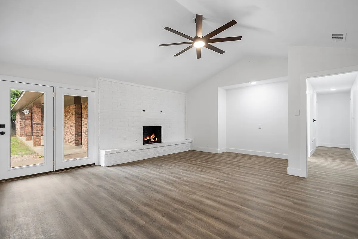 4 bed, 2246 sqft, $2,375 — Photo 4