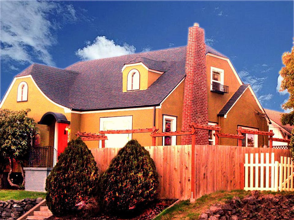 Immaculate Tudor in Proctor District