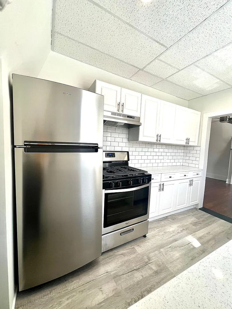 38 Main Street — Photo 1