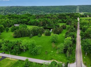 1160 Underhill Rd #6, East Aurora, NY 14052