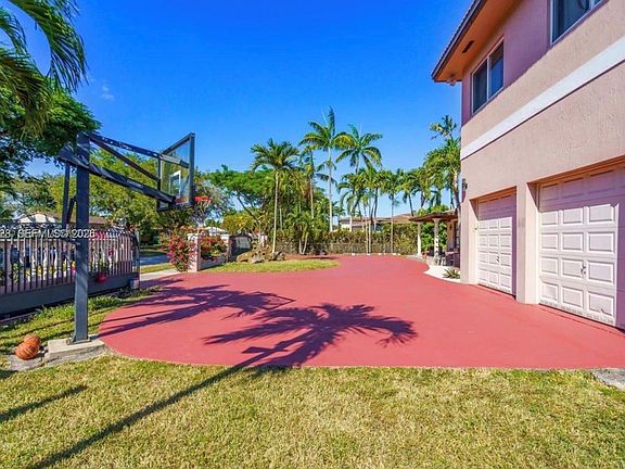 5th image of 3135 SW 80th Ave