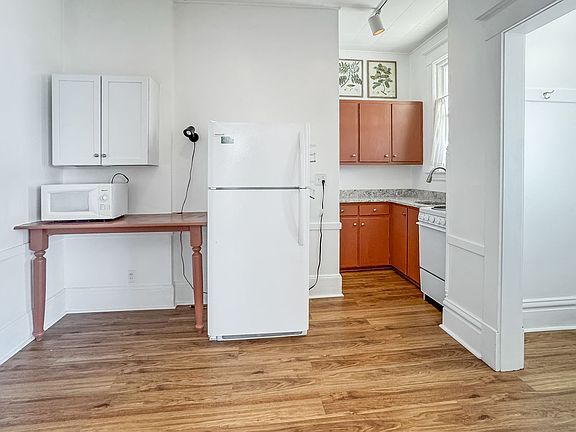 4th image of 603 Franklin Ave #1