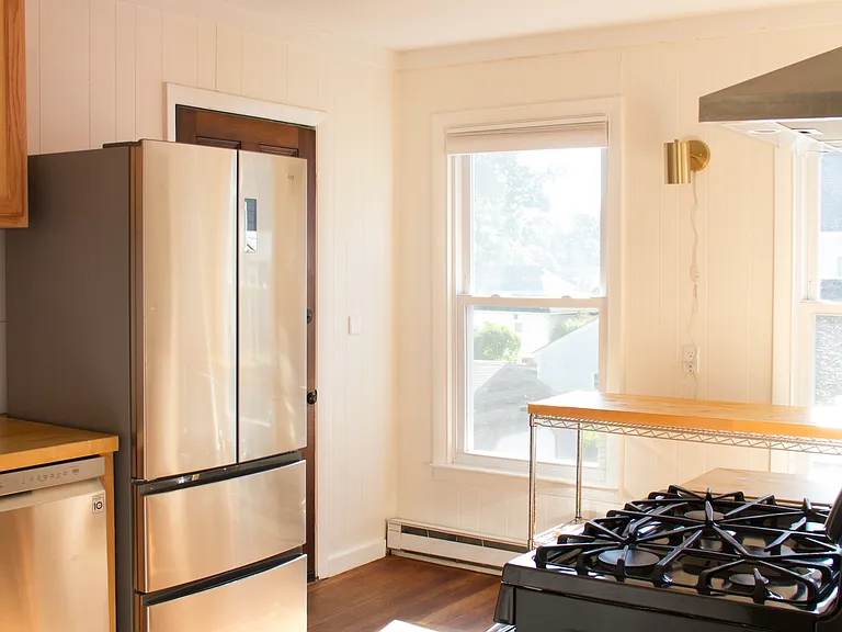29 Sawyer St #2 — Photo 18