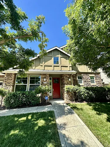 4521 Blue Oak Pl Photo 1
