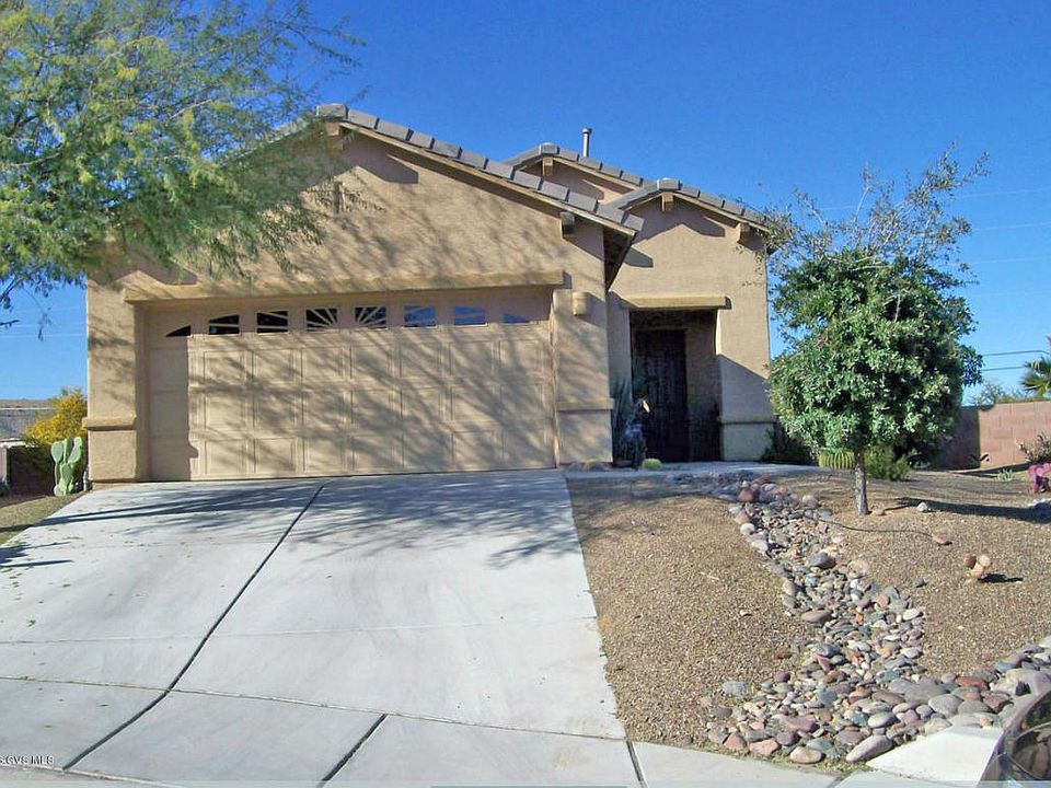 1st image of 562 W Chardin Dr