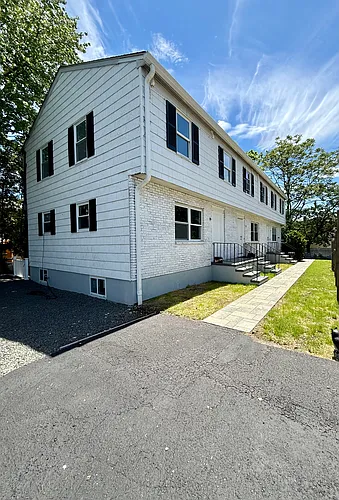 10 Elmwood St #12 Photo 1