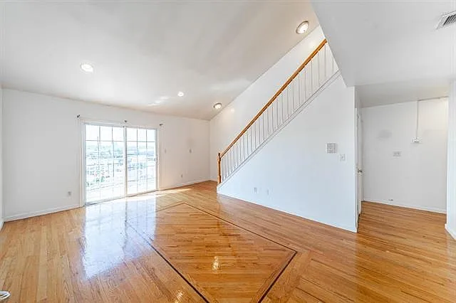 3 bed, 2.0 bath, $3,700 — Photo 2