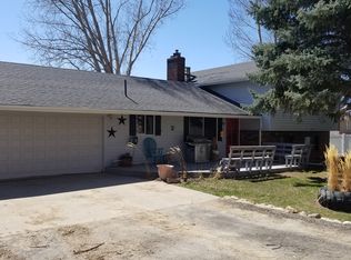 72 Pierce Rd, Sheridan, WY 82801