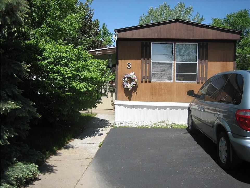 1st image of 3 Ashmoor Dr