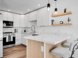 1669 Hoonanea St, Kihei, HI 96753