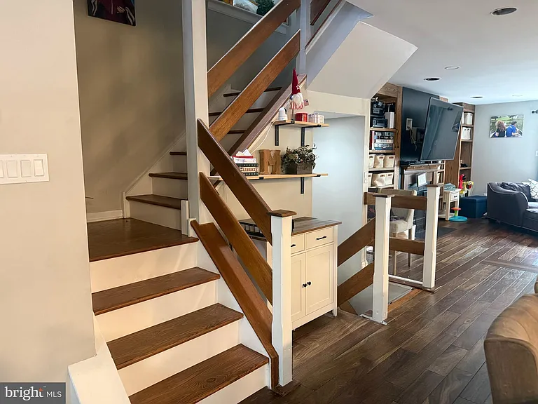 27 Main St — Photo 15
