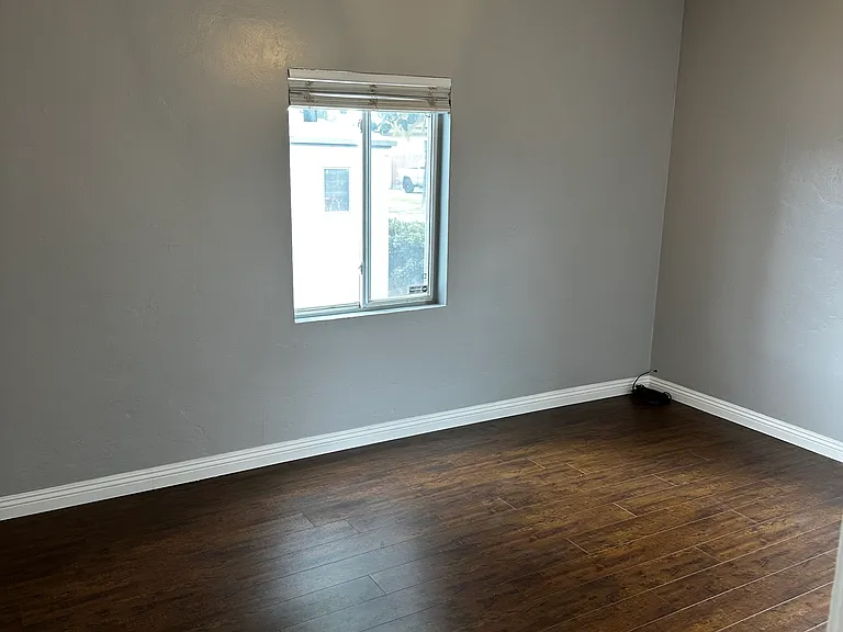 4804 Beech St — Photo 16