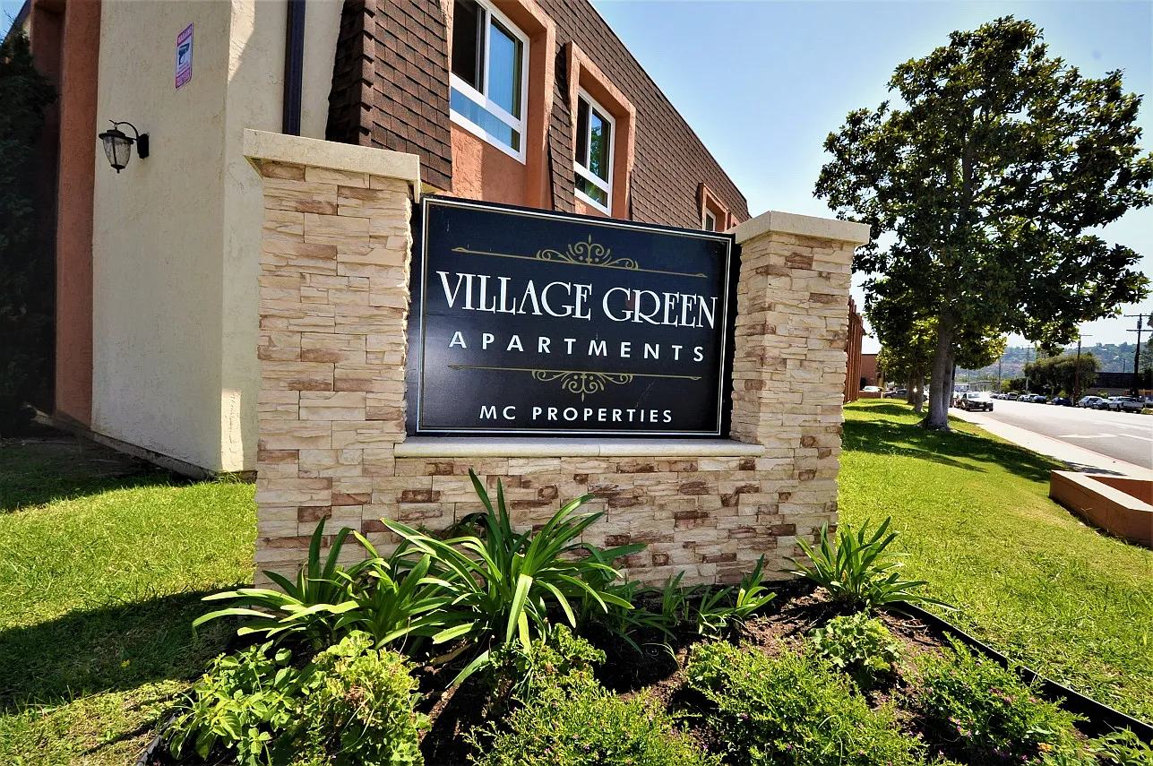 Village Green Apartments — Photo 1