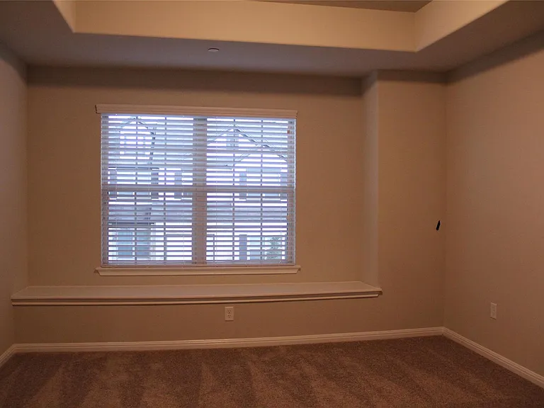 1612 Airedale Rd — Photo 10