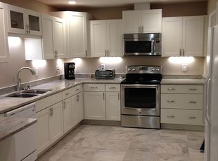 3021 Countryside Blvd APT 31A, Clearwater, FL 33761