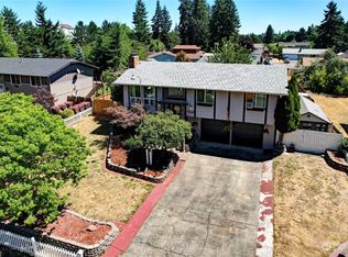 1328 Woodglen St NE, Olympia, WA 98516