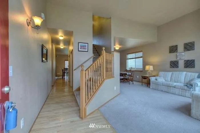 2508 Blaine Ave NE — Photo 4