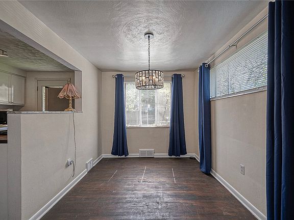 5th image of 6912 Greenwood St