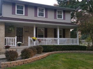 1630 Laura Ln, Mineral Ridge, OH 44440