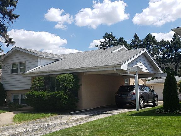 2nd image of 2527 Parkwood Ln