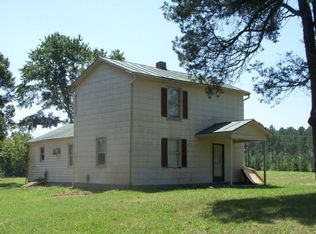 1342 Blackstone Rd, Kenbridge, VA 23944