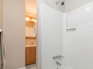 1090 Bayless Pl, Norristown, PA 19403