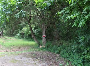 191 & 195 Reynolds Dr, Jackson, TN 38305