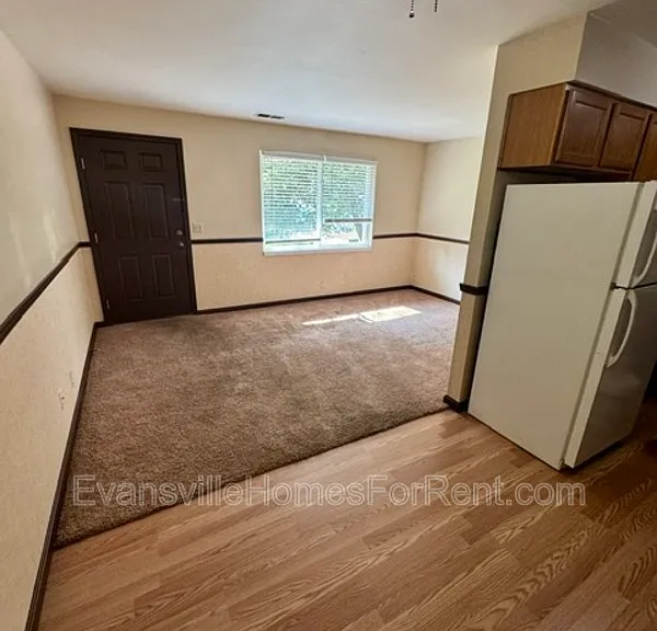 1618 Speaker Rd — Photo 2