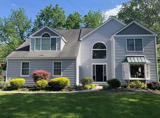 1670 Jennifer Ln, Blue Bell, PA 19422