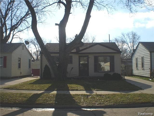 1st image of 560 E Hudson Ave
