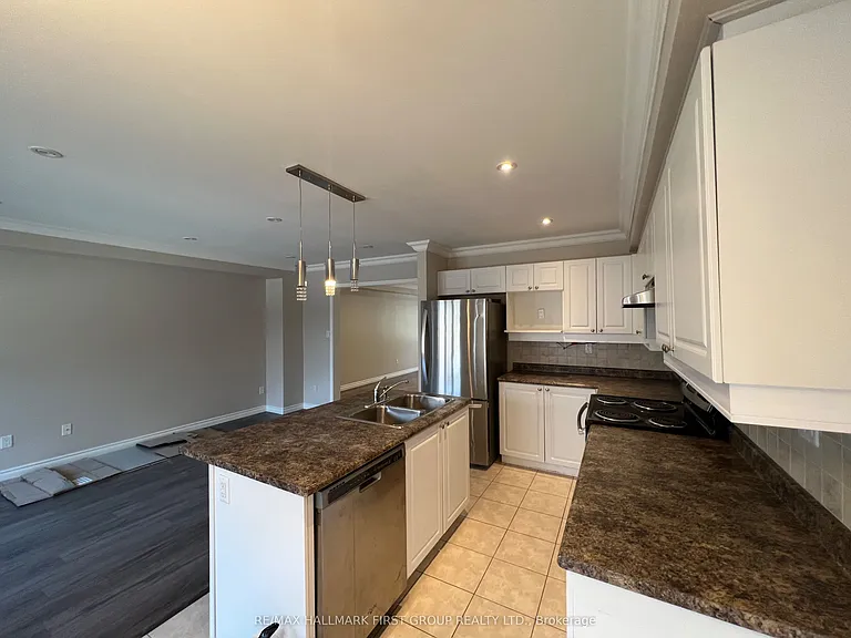 2424 Tillings Rd — Photo 9
