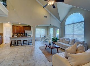 2 Pintuck Pl, The Woodlands, TX 77389