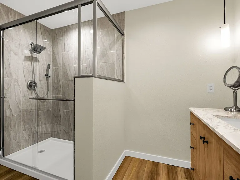 1172 Hill Cir #1172 — Photo 8