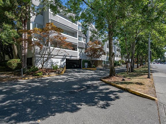 2nd image of 7431 Blundell Rd #105