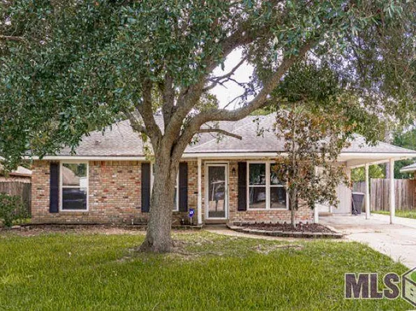13942 Spreading Oaks Dr, Baton Rouge, LA 70818
