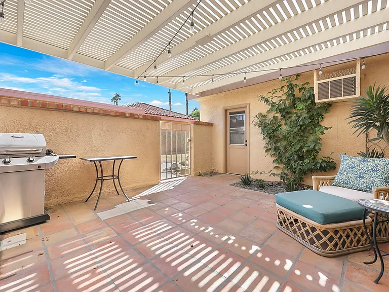 81 Sunrise Dr — Photo 15
