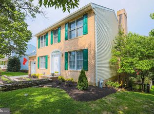12 Hinesleigh Ct, Baltimore, MD 21234