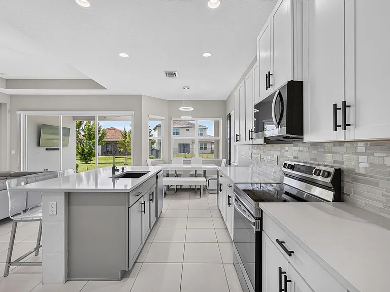 16293 Melogold Dr — Photo 19