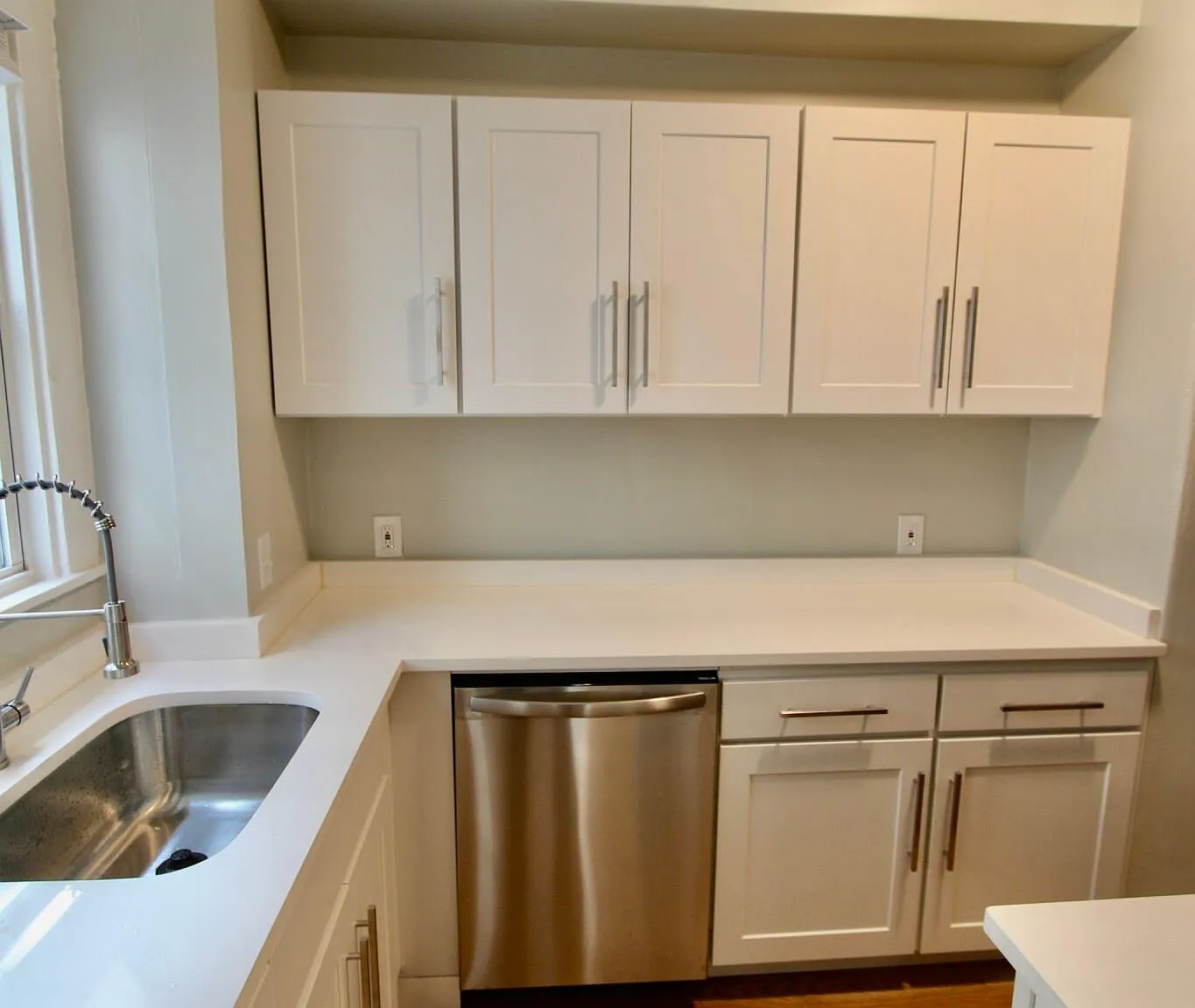 55 Estes St — Photo 3