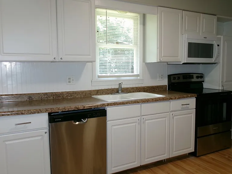 427 Rick Ln — Photo 7