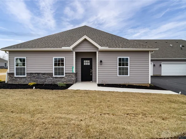 1096 Brookfield Dr, Waynesville, OH 45068