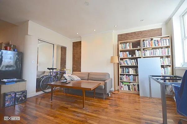 Rented by Citi Habitats | media 12