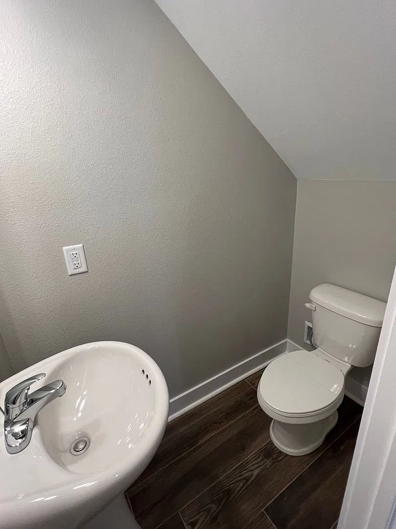 3-Bed / 2.5-Bath Beautiful Townhomes — Photo 4