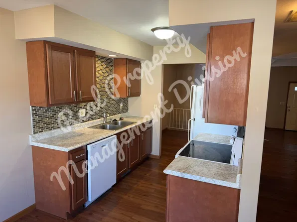 1009 Lori Ln APT C, Springfield, IL 62712